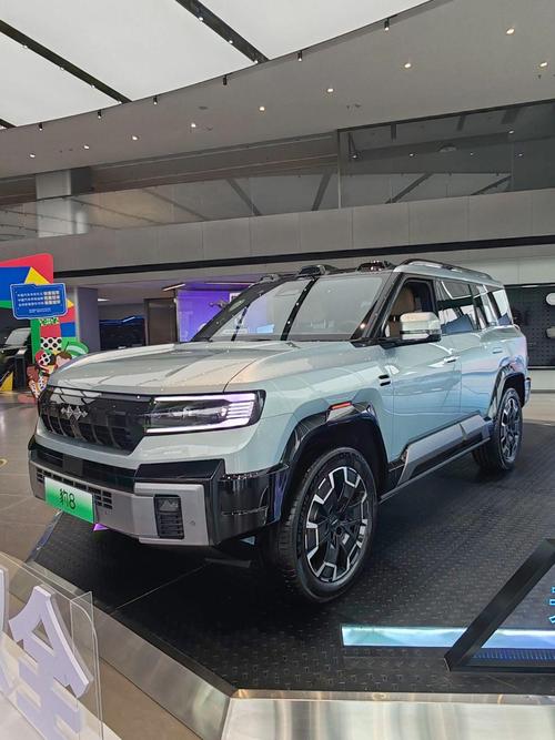 广州233比亚迪方程豹硬派越野的爆款，英菲尼迪35周年与你共成长